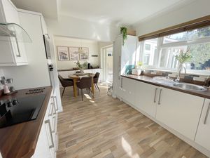 Birch Avenue- click for photo gallery